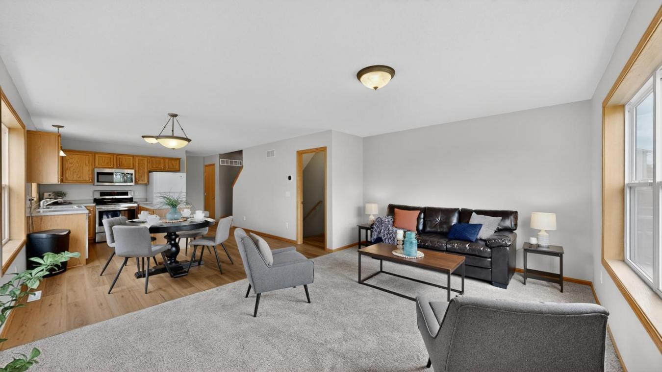 Move-in ready 3 bed, 3 bath end-unit townhome filled with natural ligh – image 1