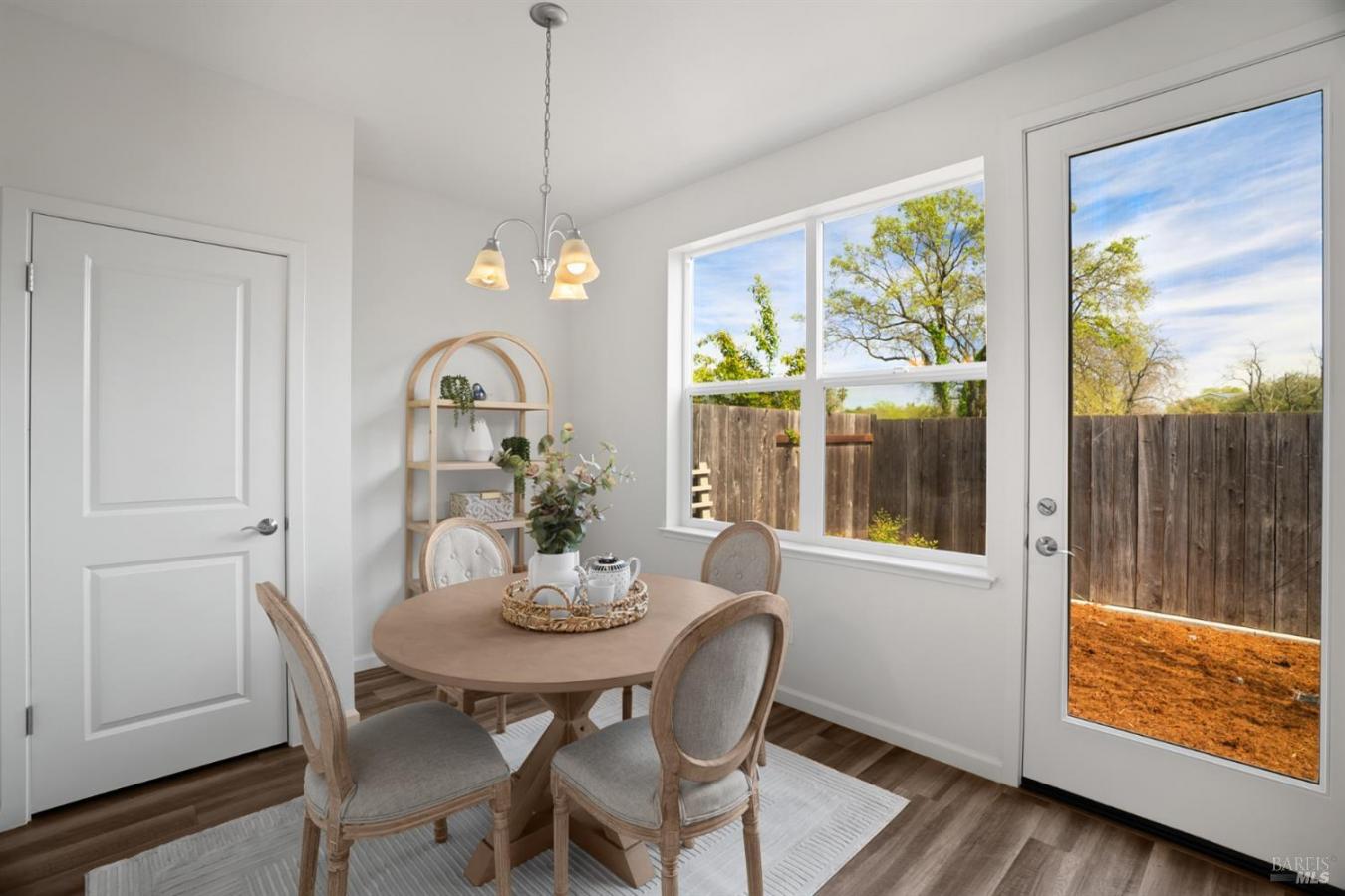 Santa Rosa, Sonoma, 95403, United States, 4 Bedrooms Bedrooms, ,2 BathroomsBathrooms,Residential,For Sale,2044434