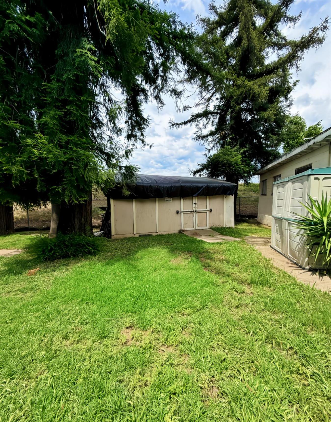 Sacramento, Sacramento, 95815, United States, 9 Bedrooms Bedrooms, ,3 BathroomsBathrooms,Residential,For Sale,2044432