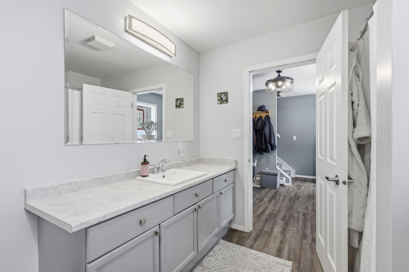 Sun Peaks, BC, V0E 5N0, Canada, ,Residential,For Sale,2044429