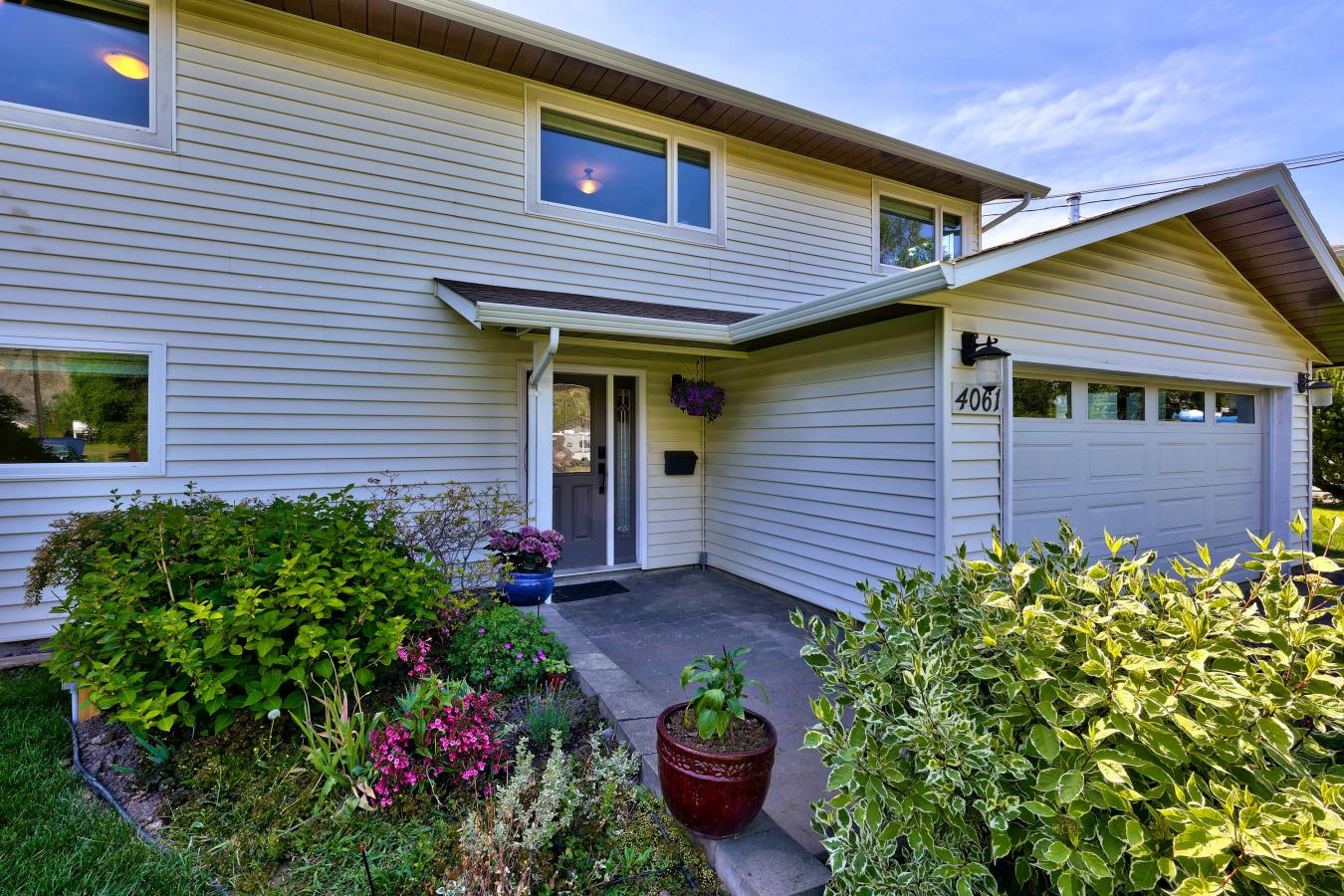 Raleigh, BC, V2H 1K8, Canada, ,Residential,For Sale,2044428