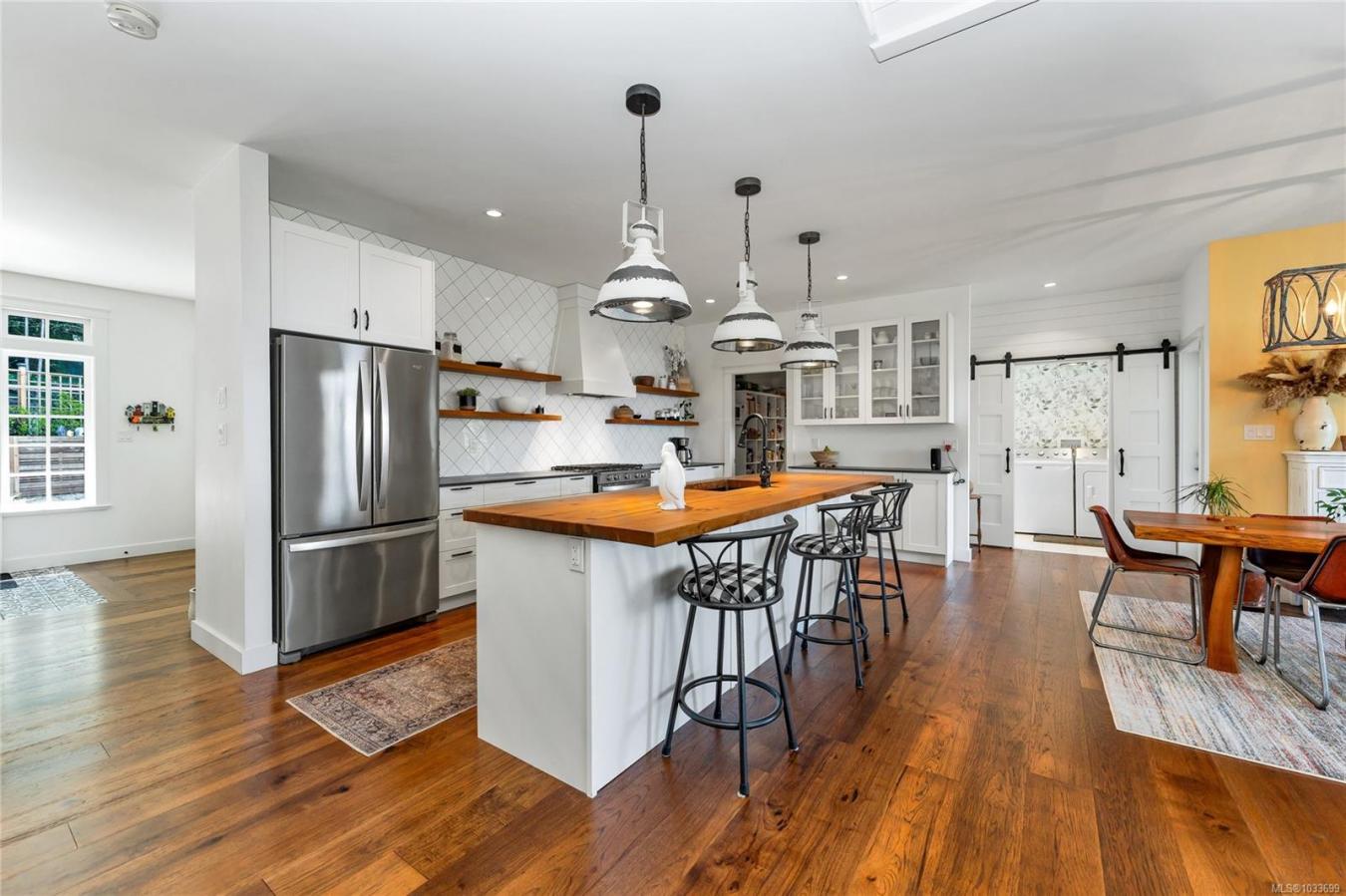 Salt Spring, Capital Regional District, V8K 2N1, Canada, 2 Bedrooms Bedrooms, ,3 BathroomsBathrooms,Residential,For Sale,2044933