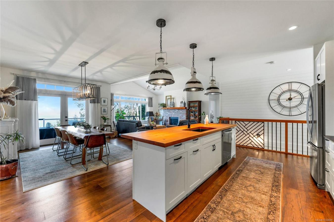 Salt Spring, Capital Regional District, V8K 2N1, Canada, 2 Bedrooms Bedrooms, ,3 BathroomsBathrooms,Residential,For Sale,2044933