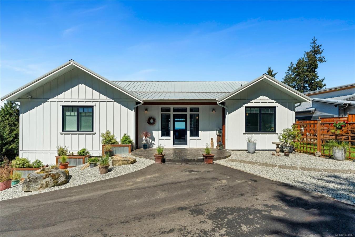 Salt Spring, Capital Regional District, V8K 2N1, Canada, 2 Bedrooms Bedrooms, ,3 BathroomsBathrooms,Residential,For Sale,2044933