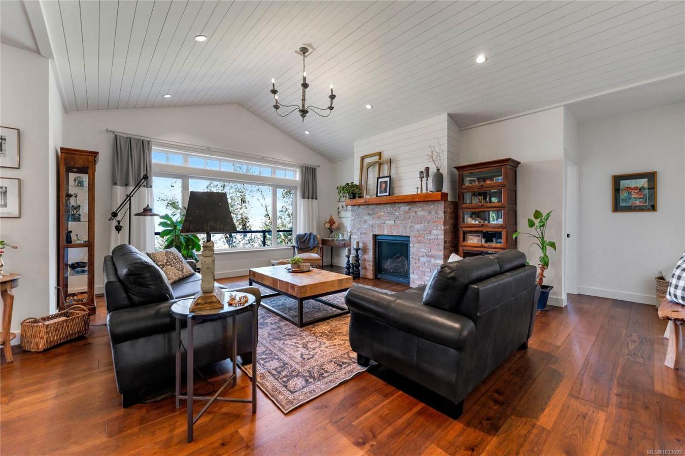 Salt Spring, Capital Regional District, V8K 2N1, Canada, 2 Bedrooms Bedrooms, ,3 BathroomsBathrooms,Residential,For Sale,2044933