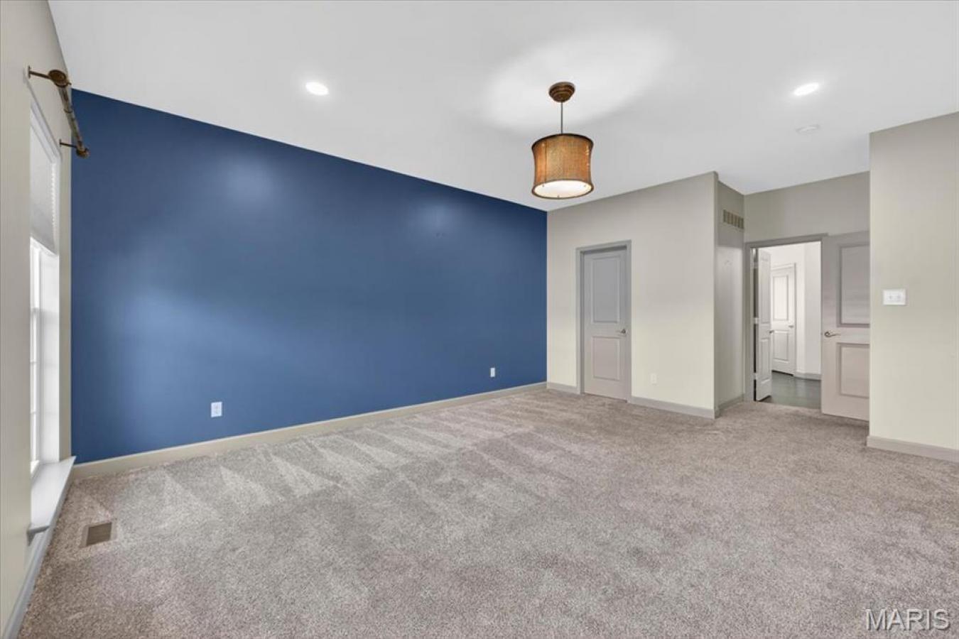 St Charles, St. Charles, 63303, United States, 5 Bedrooms Bedrooms, ,4 BathroomsBathrooms,Residential,For Sale,2044931