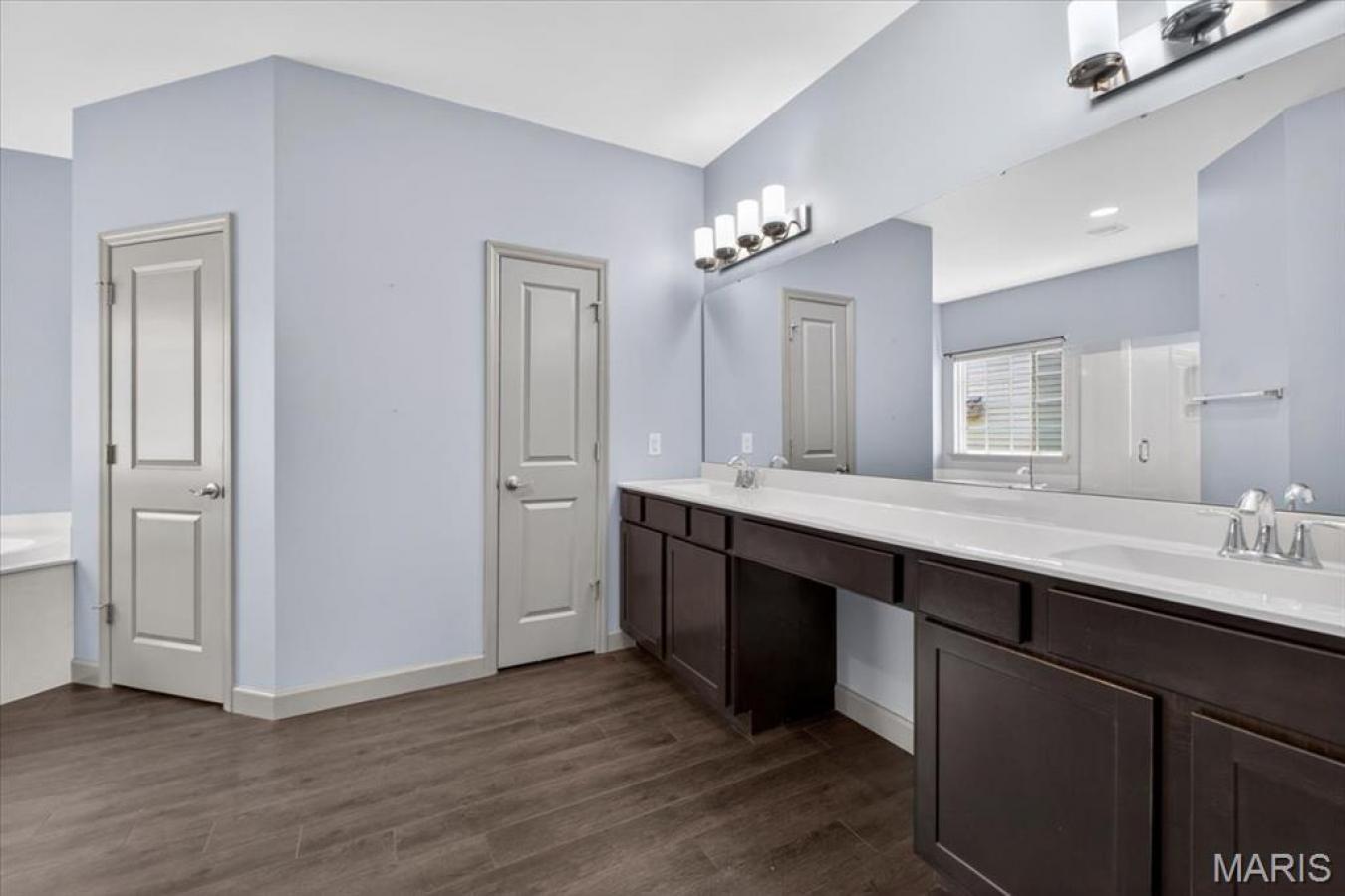 St Charles, St. Charles, 63303, United States, 5 Bedrooms Bedrooms, ,4 BathroomsBathrooms,Residential,For Sale,2044931