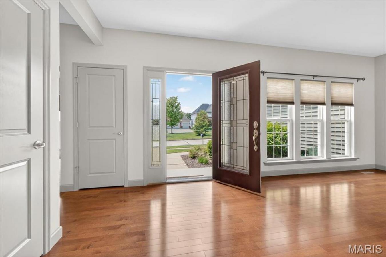 St Charles, St. Charles, 63303, United States, 5 Bedrooms Bedrooms, ,4 BathroomsBathrooms,Residential,For Sale,2044931
