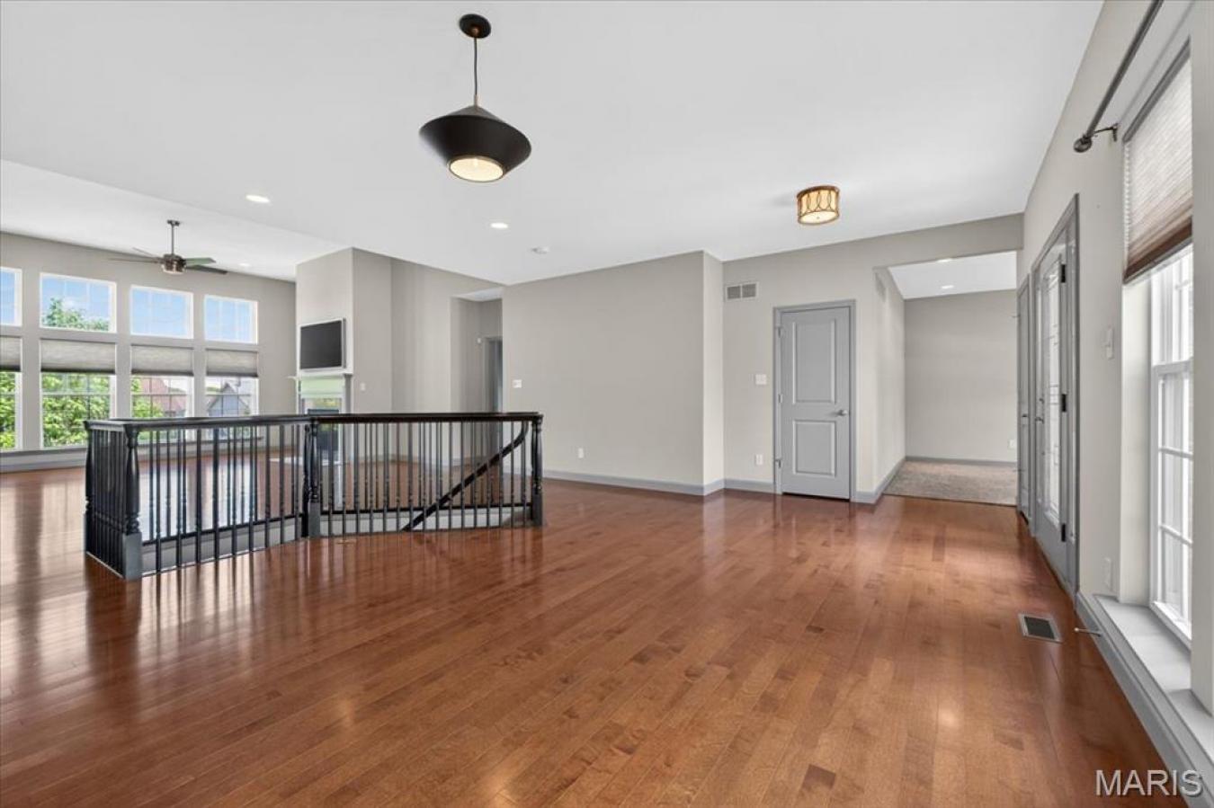St Charles, St. Charles, 63303, United States, 5 Bedrooms Bedrooms, ,4 BathroomsBathrooms,Residential,For Sale,2044931