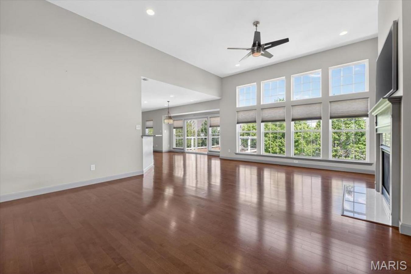 St Charles, St. Charles, 63303, United States, 5 Bedrooms Bedrooms, ,4 BathroomsBathrooms,Residential,For Sale,2044931