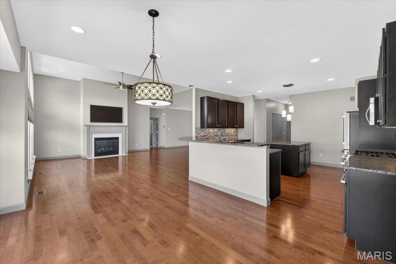 St Charles, St. Charles, 63303, United States, 5 Bedrooms Bedrooms, ,4 BathroomsBathrooms,Residential,For Sale,2044931