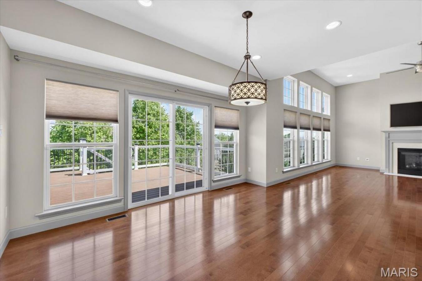 St Charles, St. Charles, 63303, United States, 5 Bedrooms Bedrooms, ,4 BathroomsBathrooms,Residential,For Sale,2044931