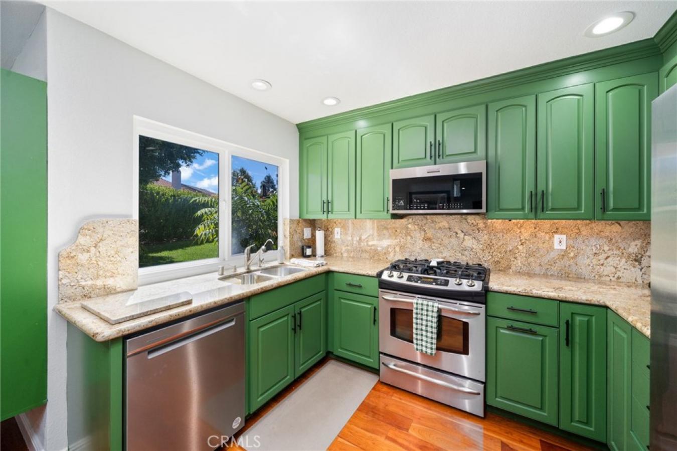 Mission Viejo, Orange, 92692, United States, 2 Bedrooms Bedrooms, ,2 BathroomsBathrooms,Residential,For Sale,2044936