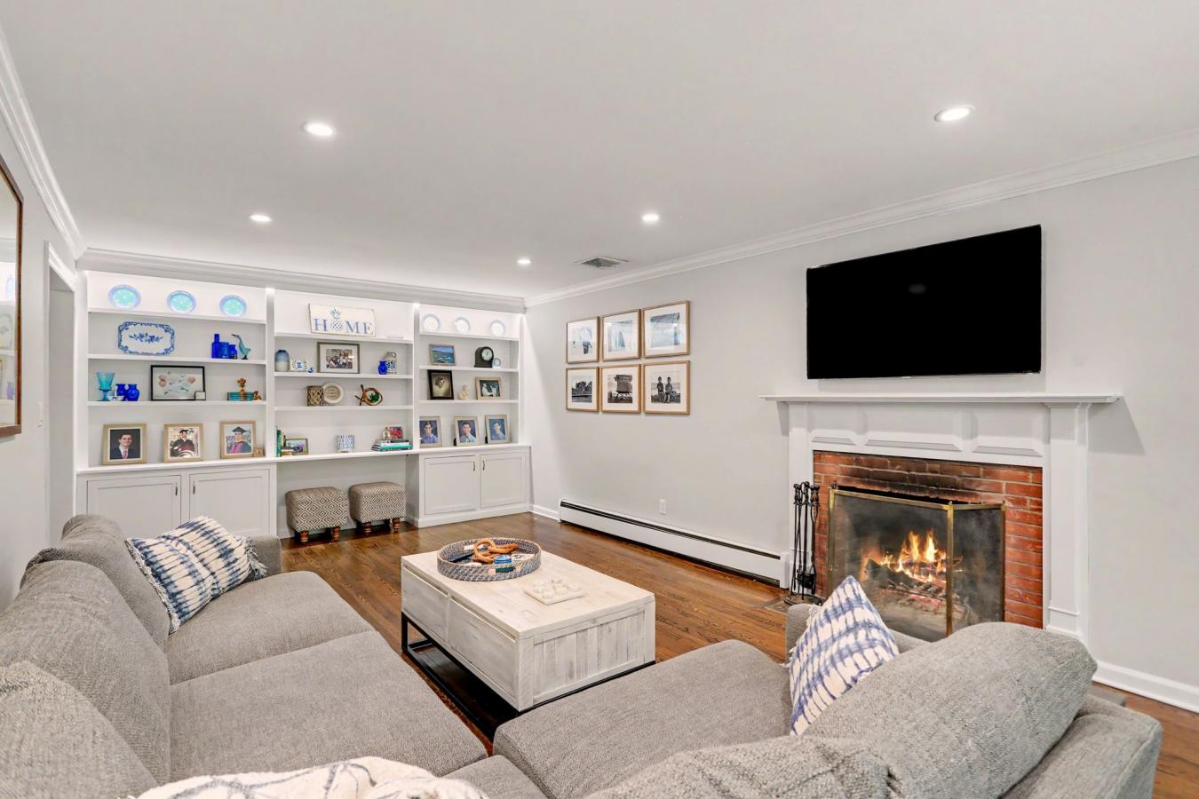 Westport, Fairfield, 06880, United States, 4 Bedrooms Bedrooms, ,3 BathroomsBathrooms,Residential,For Sale,2044928