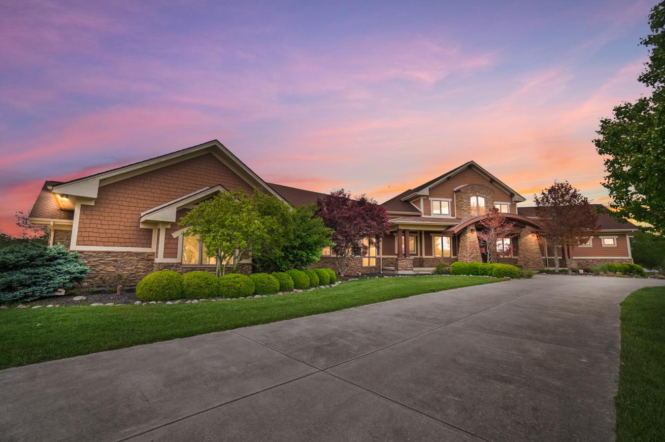 Piqua, Ohio, 45356, United States, 6 Bedrooms Bedrooms, ,6 BathroomsBathrooms,Residential,For Sale,2044922