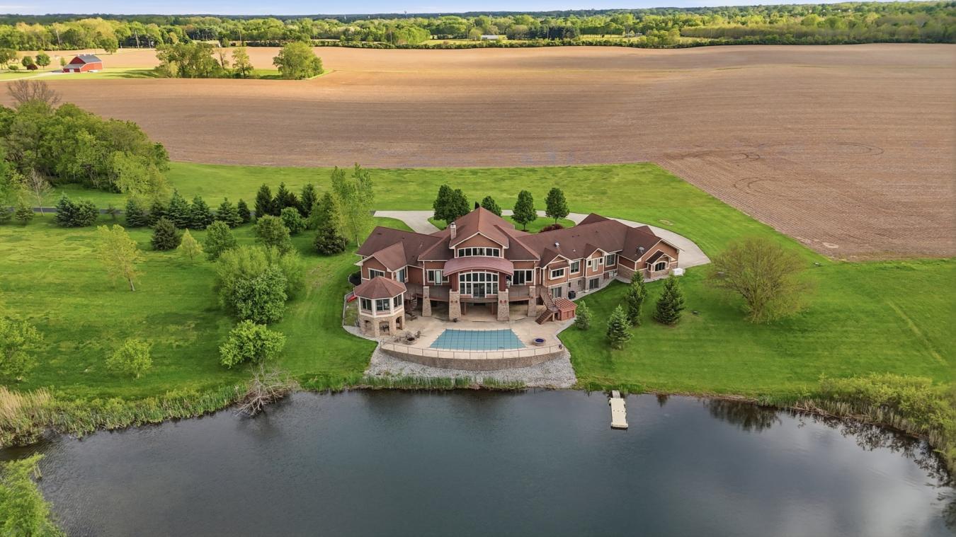 Piqua, Ohio, 45356, United States, 6 Bedrooms Bedrooms, ,6 BathroomsBathrooms,Residential,For Sale,2044922