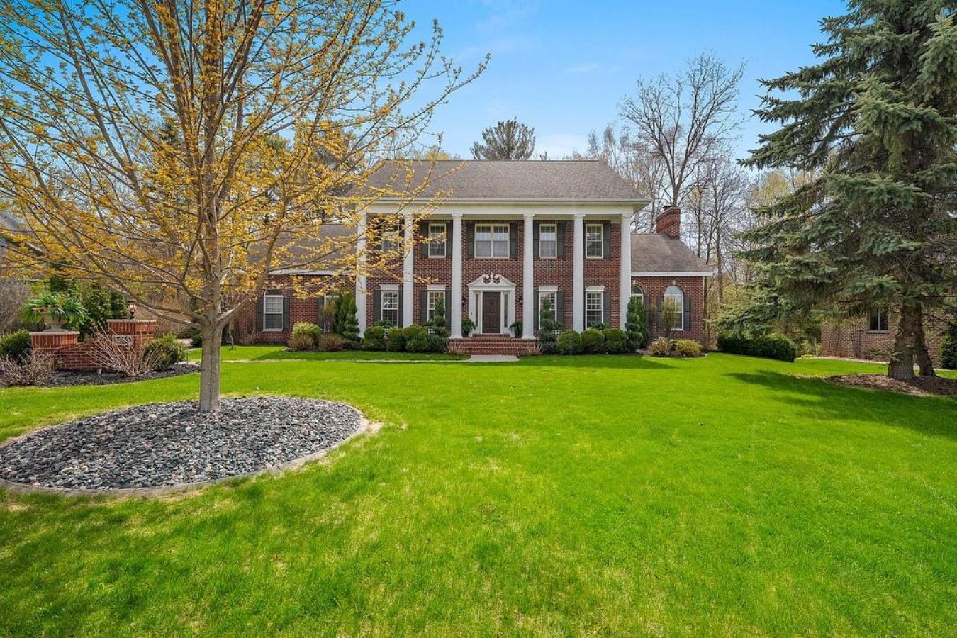 GREEN BAY, BROWN, 54311, United States, 4 Bedrooms Bedrooms, ,3 BathroomsBathrooms,Residential,For Sale,2044923
