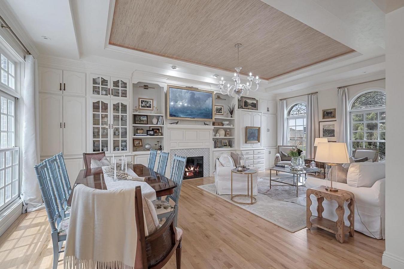 GREEN BAY, BROWN, 54311, United States, 4 Bedrooms Bedrooms, ,3 BathroomsBathrooms,Residential,For Sale,2044923