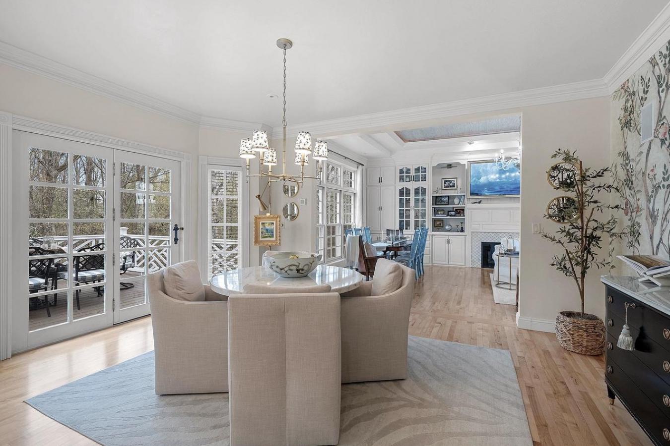 GREEN BAY, BROWN, 54311, United States, 4 Bedrooms Bedrooms, ,3 BathroomsBathrooms,Residential,For Sale,2044923