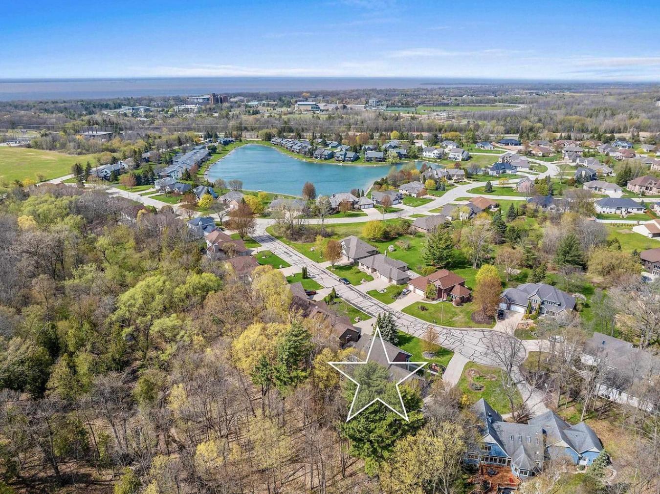 GREEN BAY, BROWN, 54311, United States, 4 Bedrooms Bedrooms, ,3 BathroomsBathrooms,Residential,For Sale,2044923