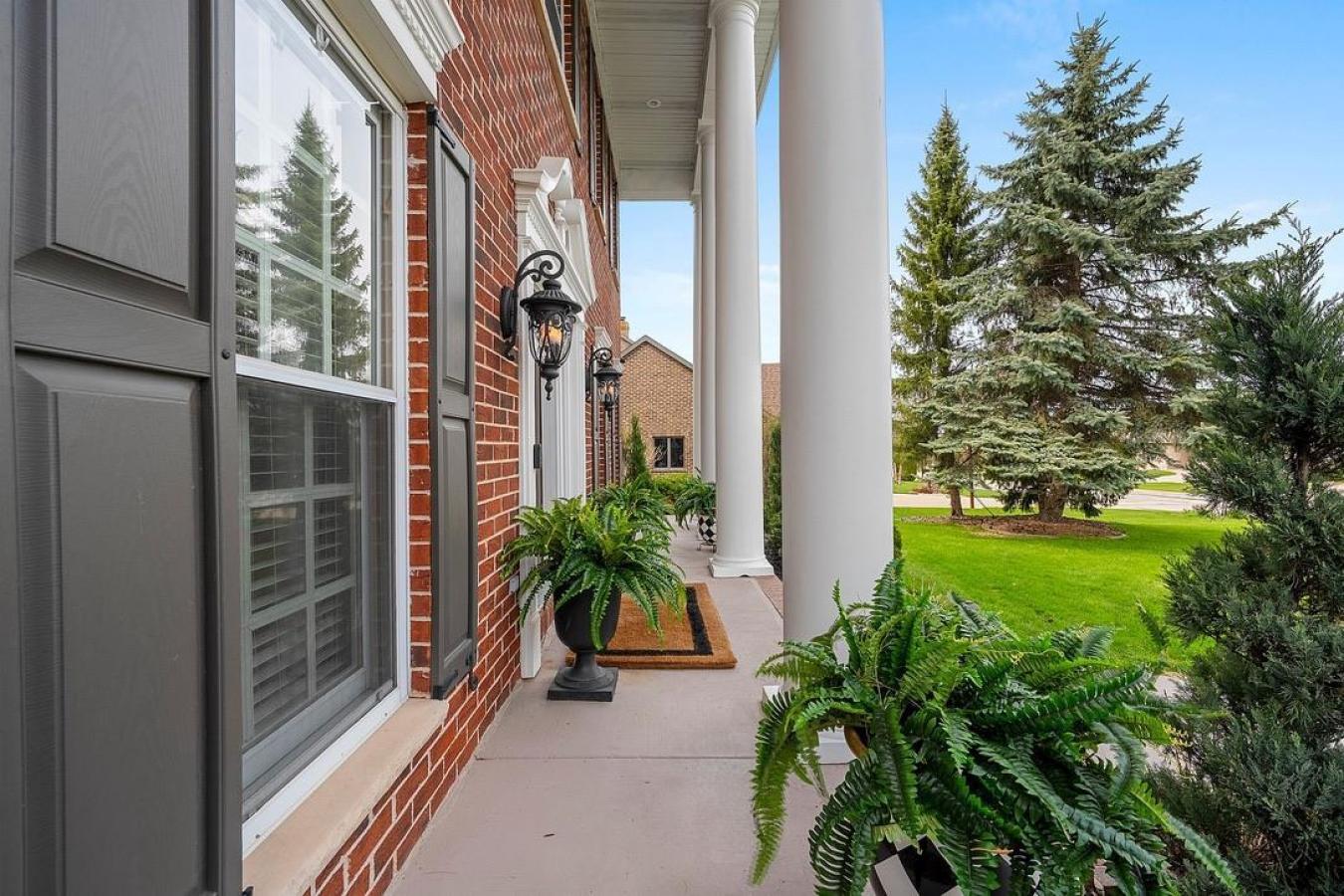 GREEN BAY, BROWN, 54311, United States, 4 Bedrooms Bedrooms, ,3 BathroomsBathrooms,Residential,For Sale,2044923