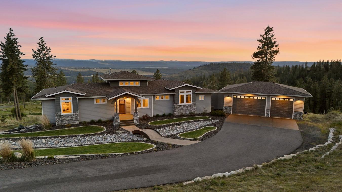 Spokane, Spokane, 99208, United States, 4 Bedrooms Bedrooms, ,3 BathroomsBathrooms,Residential,For Sale,2044912