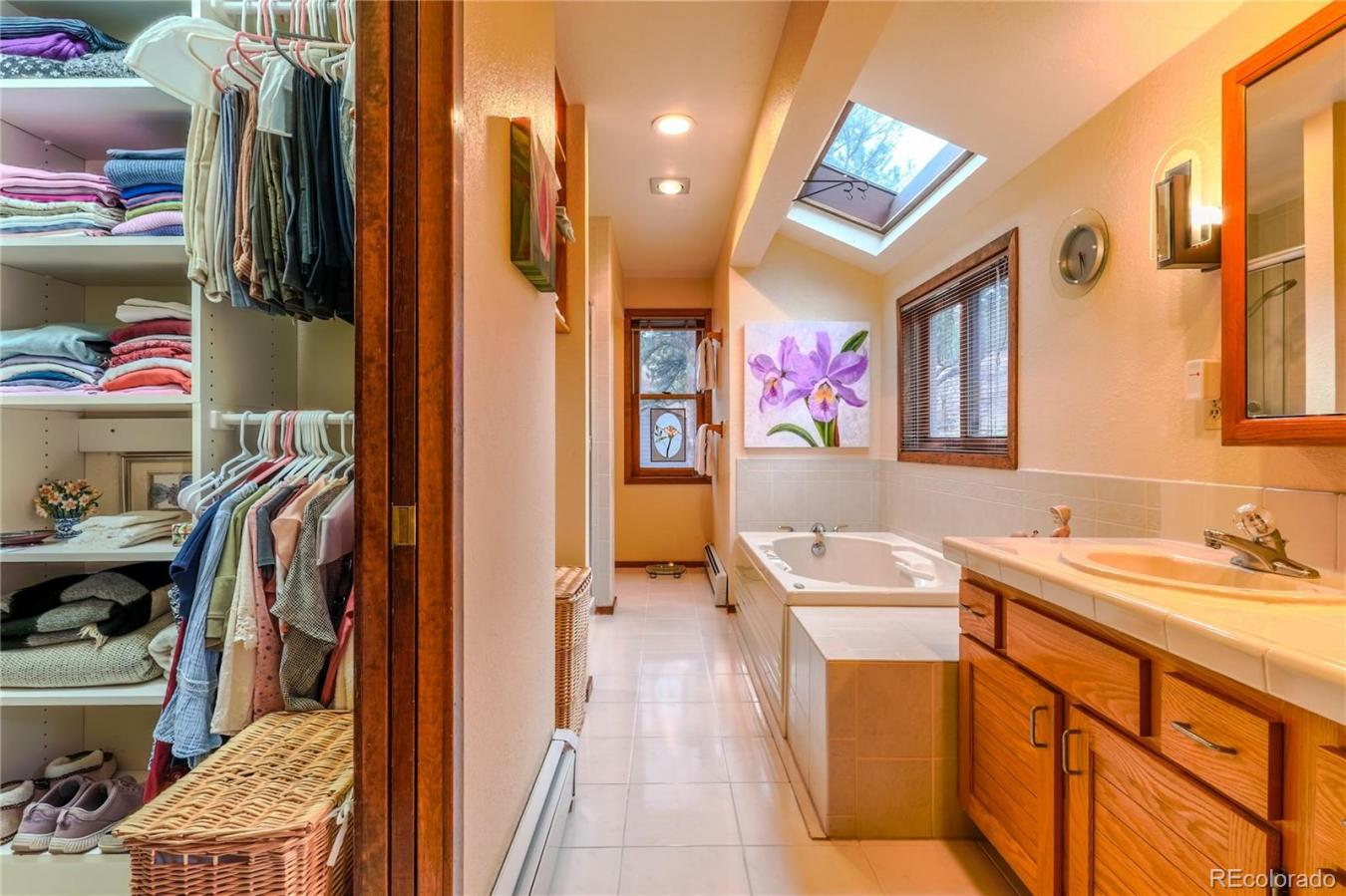 Boulder, Boulder, 80302, United States, 3 Bedrooms Bedrooms, ,3 BathroomsBathrooms,Residential,For Sale,2044910