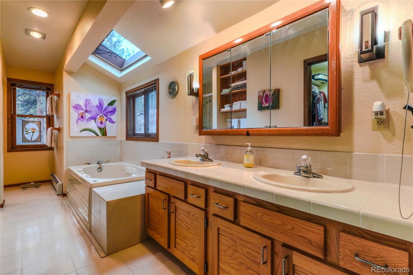 Boulder, Boulder, 80302, United States, 3 Bedrooms Bedrooms, ,3 BathroomsBathrooms,Residential,For Sale,2044910