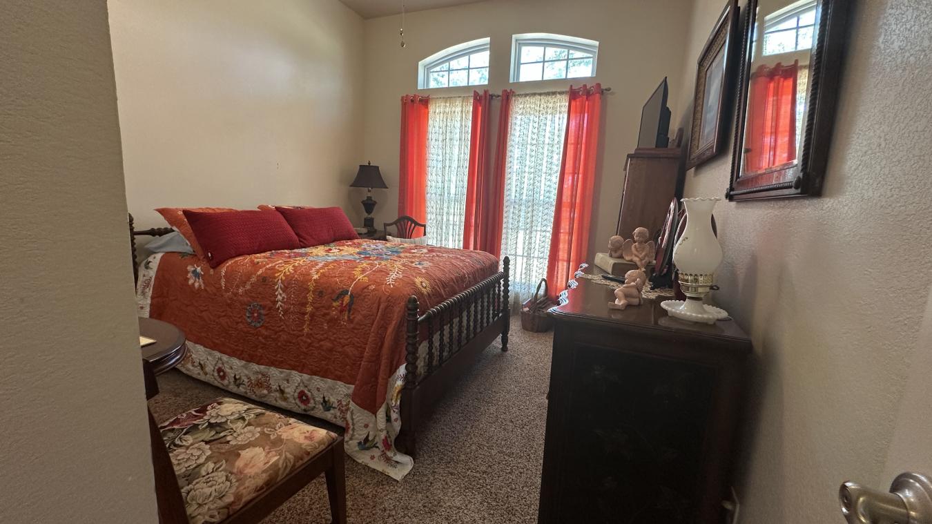 Smithville, Bastrop, 78957, United States, 3 Bedrooms Bedrooms, ,2 BathroomsBathrooms,Residential,For Sale,2044914