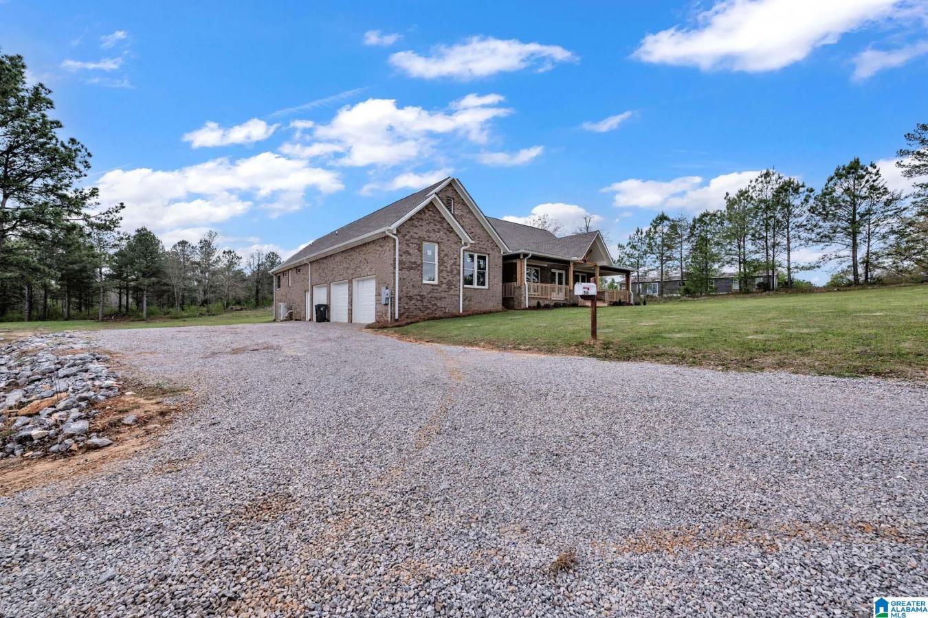 MONTEVALLO, Chilton, 35040, United States, 3 Bedrooms Bedrooms, ,2 BathroomsBathrooms,Residential,For Sale,2044915