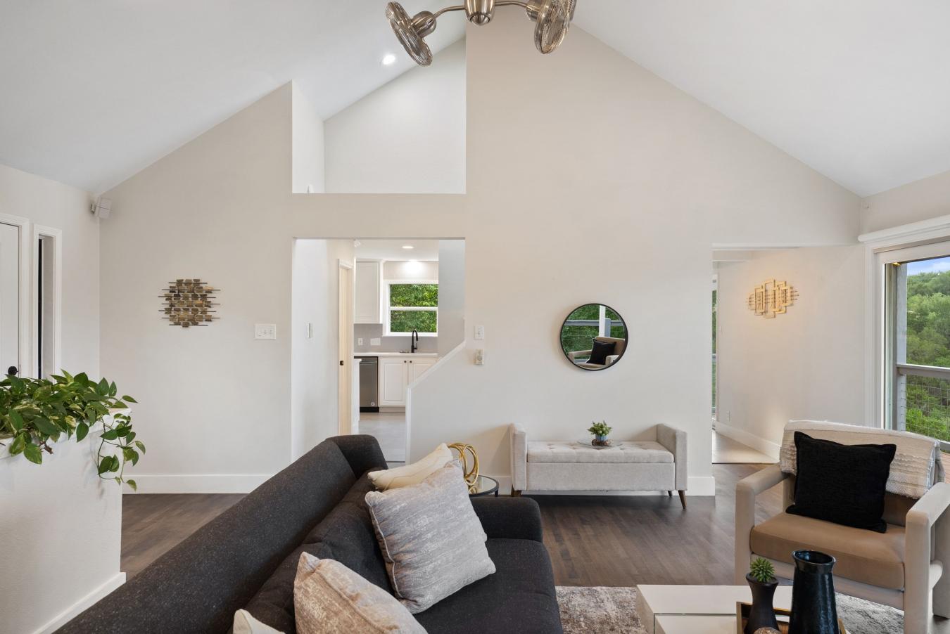 Spicewood, Travis, 78669, United States, 3 Bedrooms Bedrooms, ,2 BathroomsBathrooms,Residential,For Sale,2044907