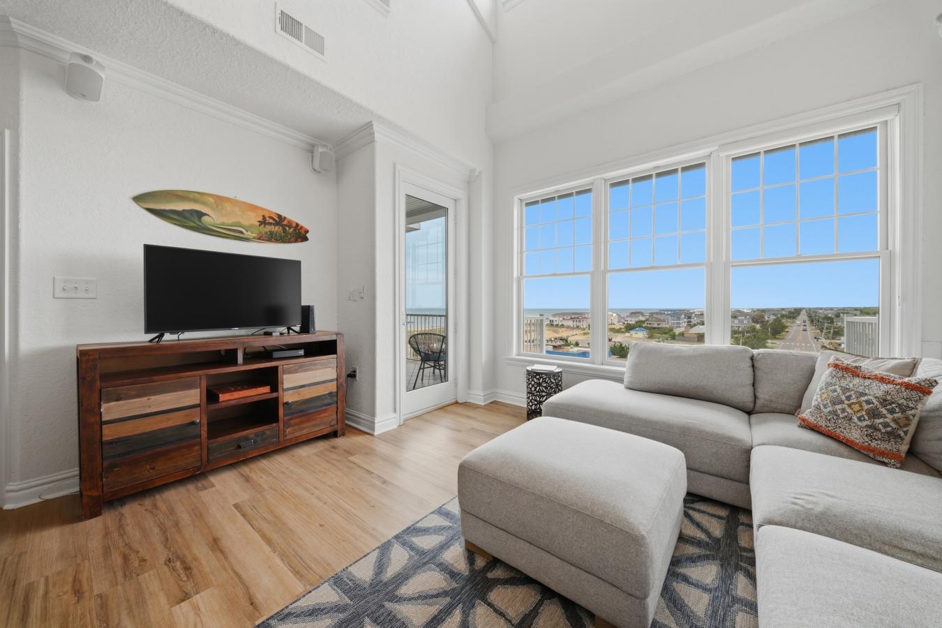 Virginia Beach, Virginia, 23456, United States, 4 Bedrooms Bedrooms, ,3 BathroomsBathrooms,Residential,For Sale,2044906