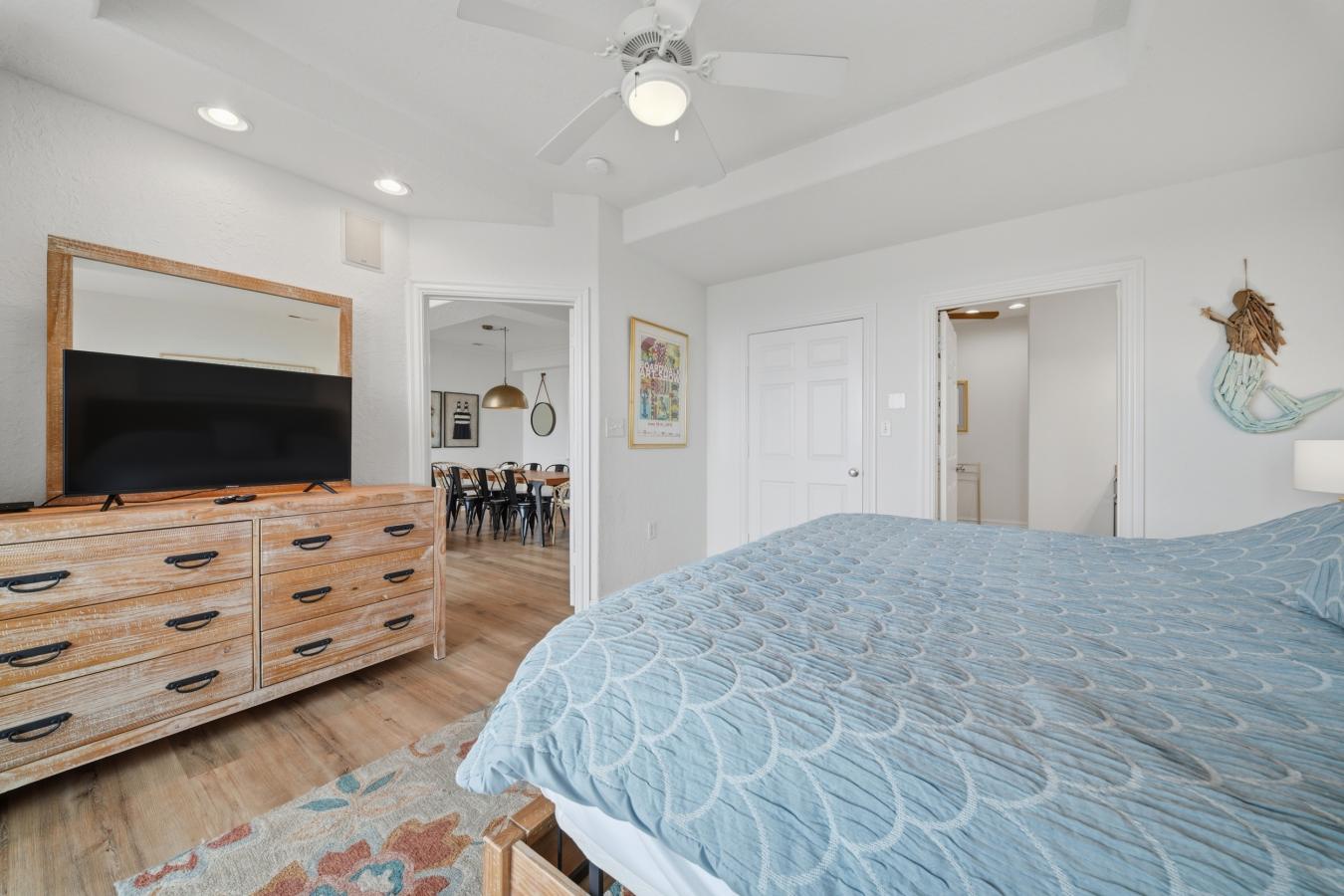 Virginia Beach, Virginia, 23456, United States, 4 Bedrooms Bedrooms, ,3 BathroomsBathrooms,Residential,For Sale,2044906