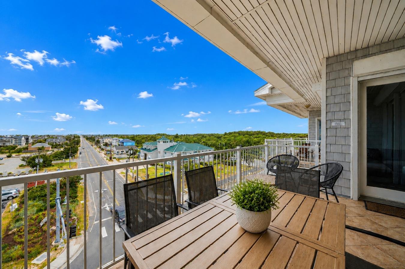 Virginia Beach, Virginia, 23456, United States, 4 Bedrooms Bedrooms, ,3 BathroomsBathrooms,Residential,For Sale,2044906