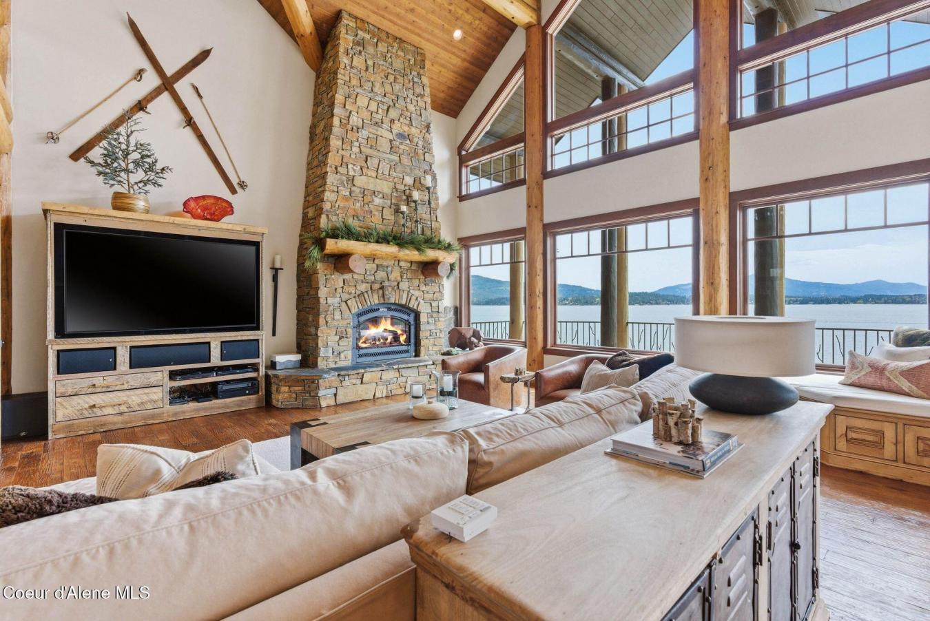 Sandpoint, Bonner, 83864, United States, 6 Bedrooms Bedrooms, ,2 BathroomsBathrooms,Residential,For Sale,2044904