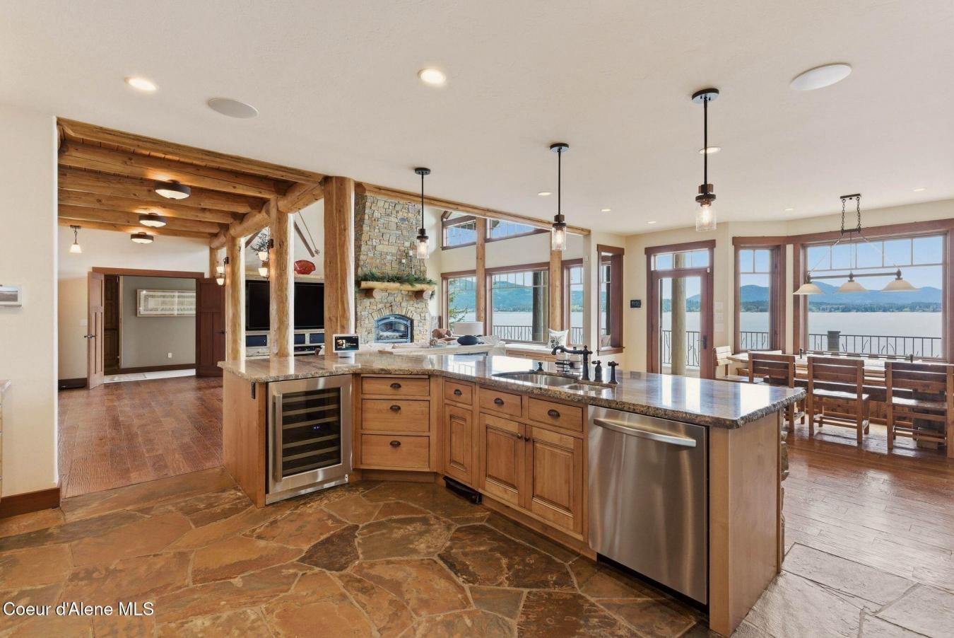 Sandpoint, Bonner, 83864, United States, 6 Bedrooms Bedrooms, ,2 BathroomsBathrooms,Residential,For Sale,2044904