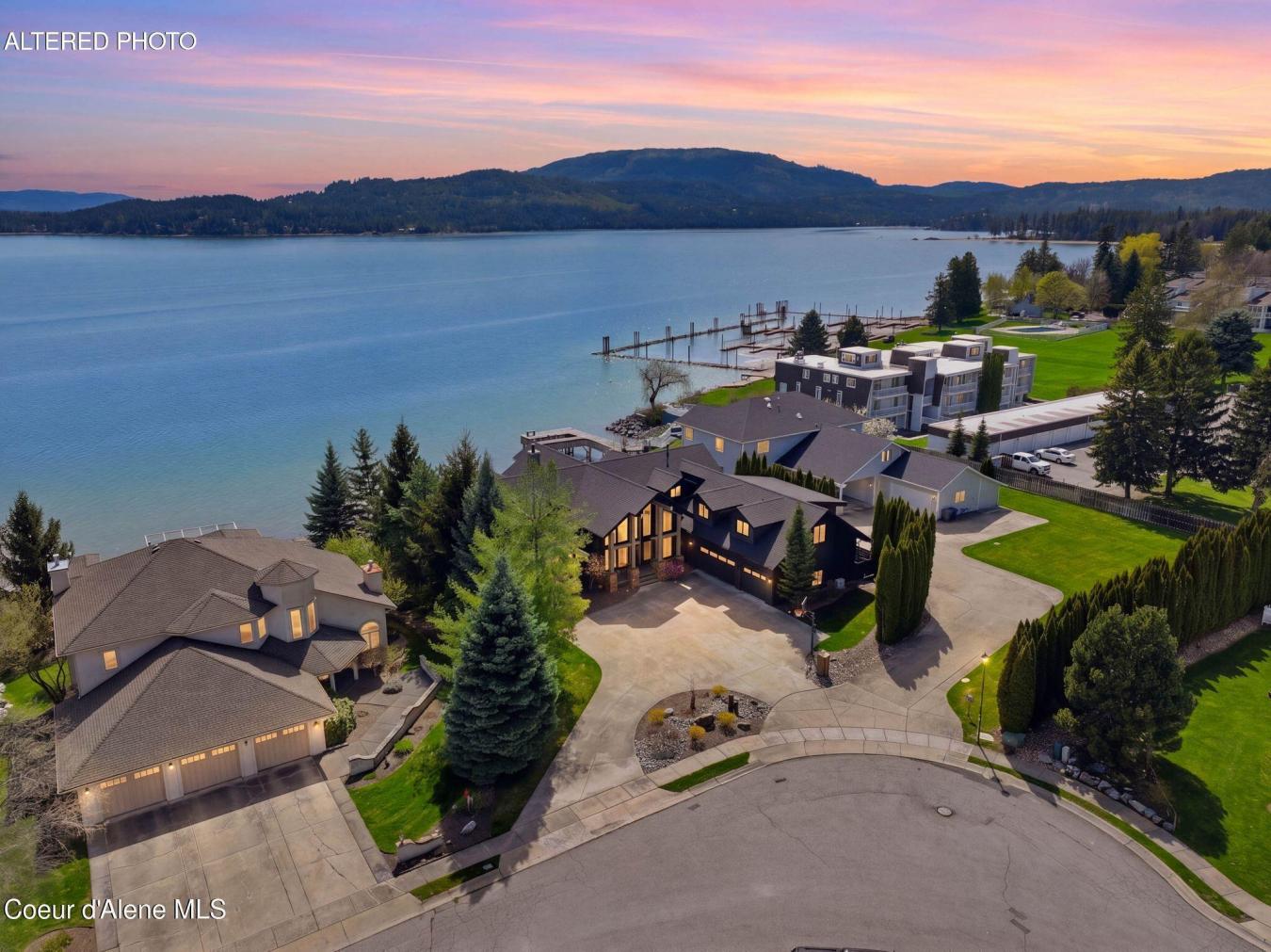 Sandpoint, Bonner, 83864, United States, 6 Bedrooms Bedrooms, ,2 BathroomsBathrooms,Residential,For Sale,2044904