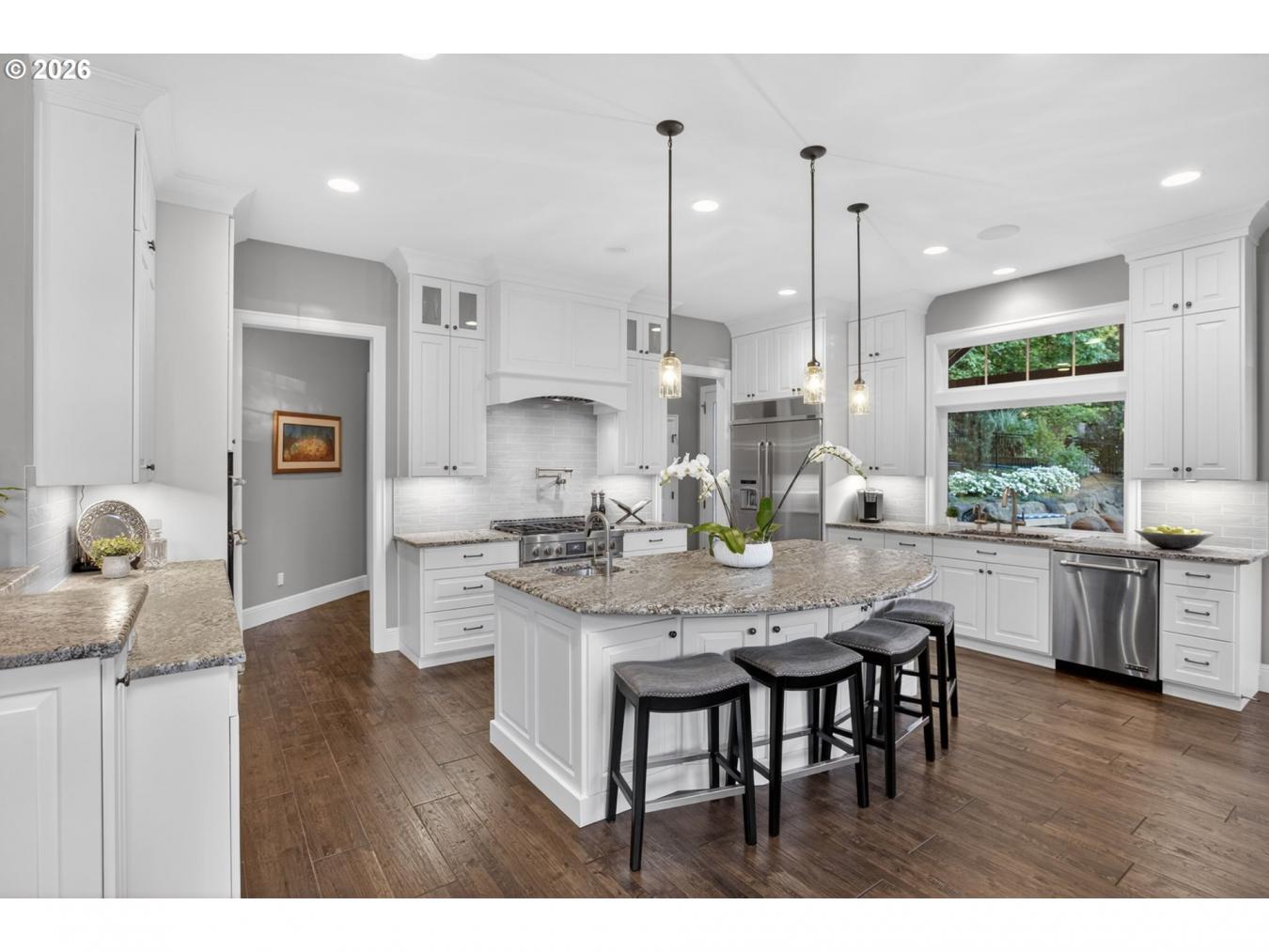 LakeOswego, Clackamas, 97034, United States, 4 Bedrooms Bedrooms, ,2 BathroomsBathrooms,Residential,For Sale,2044903
