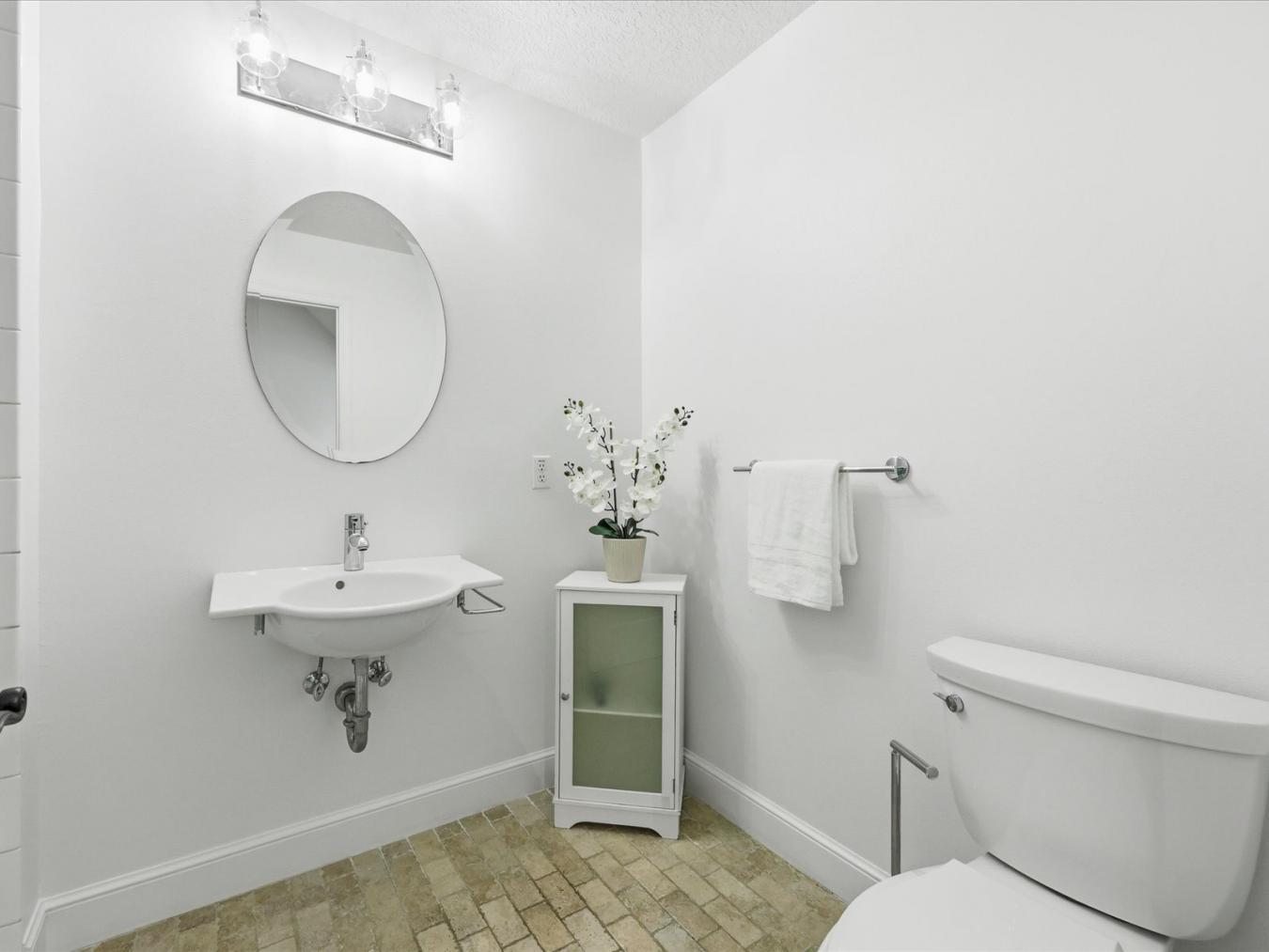 Winter Park, Orange, 32792, United States, 4 Bedrooms Bedrooms, ,1 BathroomBathrooms,Residential,For Sale,2044905