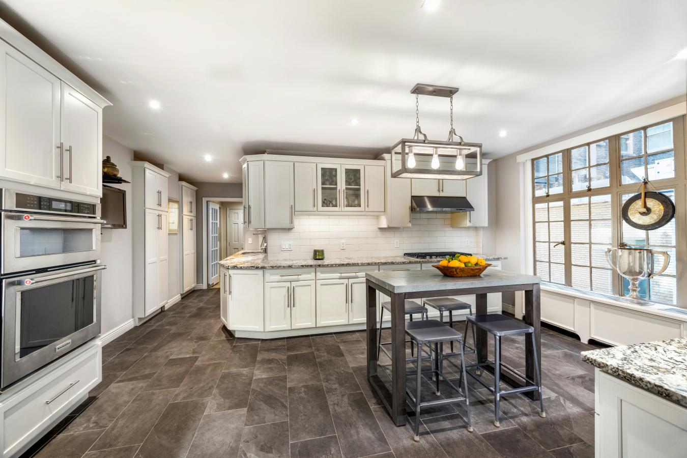 New York, New York, 10021, United States, 3 Bedrooms Bedrooms, ,5 BathroomsBathrooms,Residential,For Sale,2044897