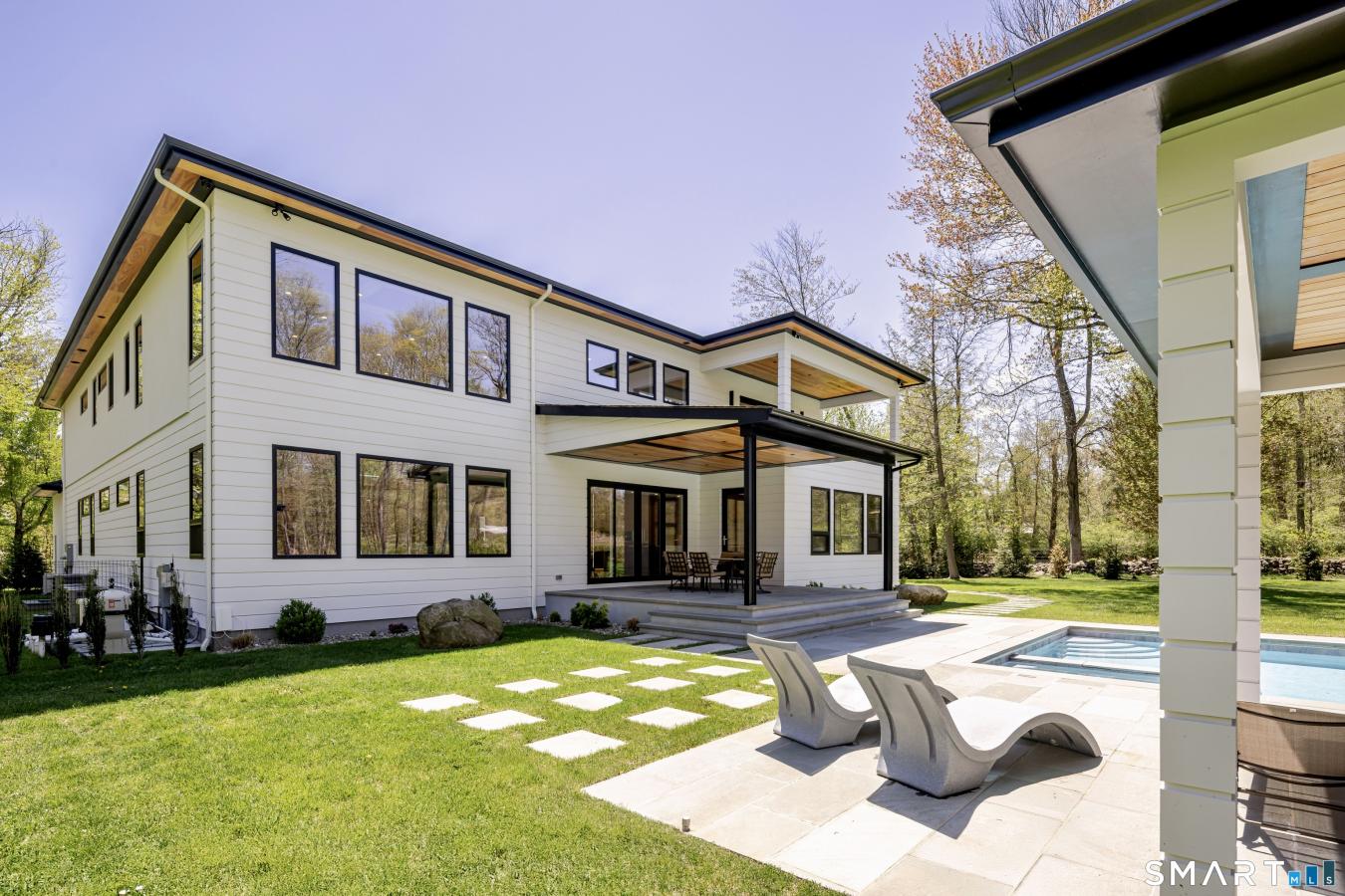 Easton, Connecticut, 06612, United States, 5 Bedrooms Bedrooms, ,6 BathroomsBathrooms,Residential,For Sale,2044894