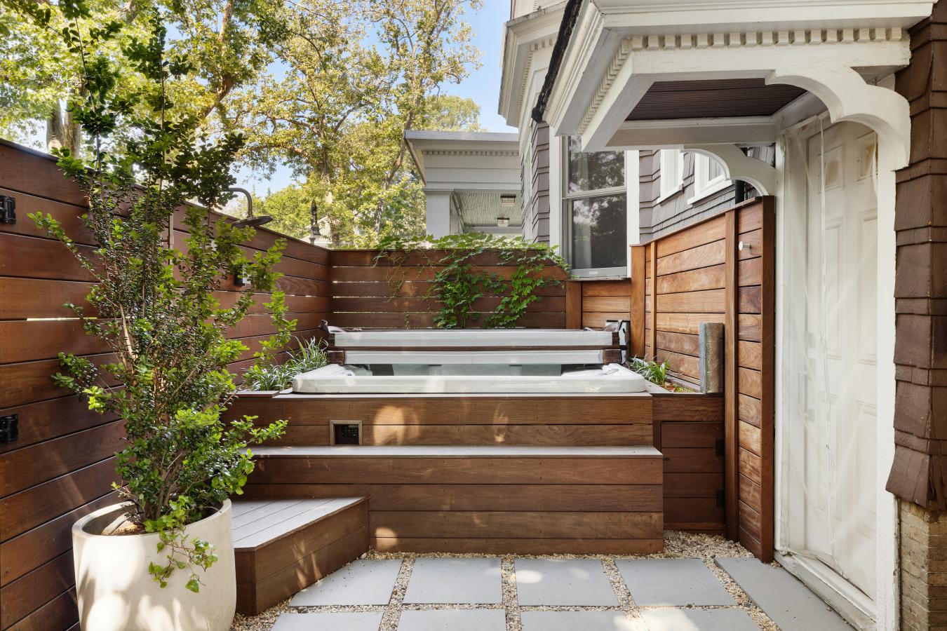 Fiske Terrace, New York, 11230, United States, 4 Bedrooms Bedrooms, ,4 BathroomsBathrooms,Residential,For Sale,2044895