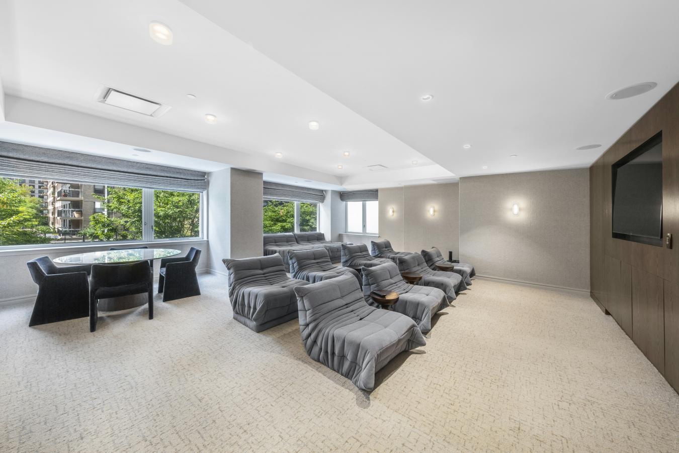 New York, New York, 10023, United States, 3 Bedrooms Bedrooms, ,2 BathroomsBathrooms,Residential,For Sale,2044892