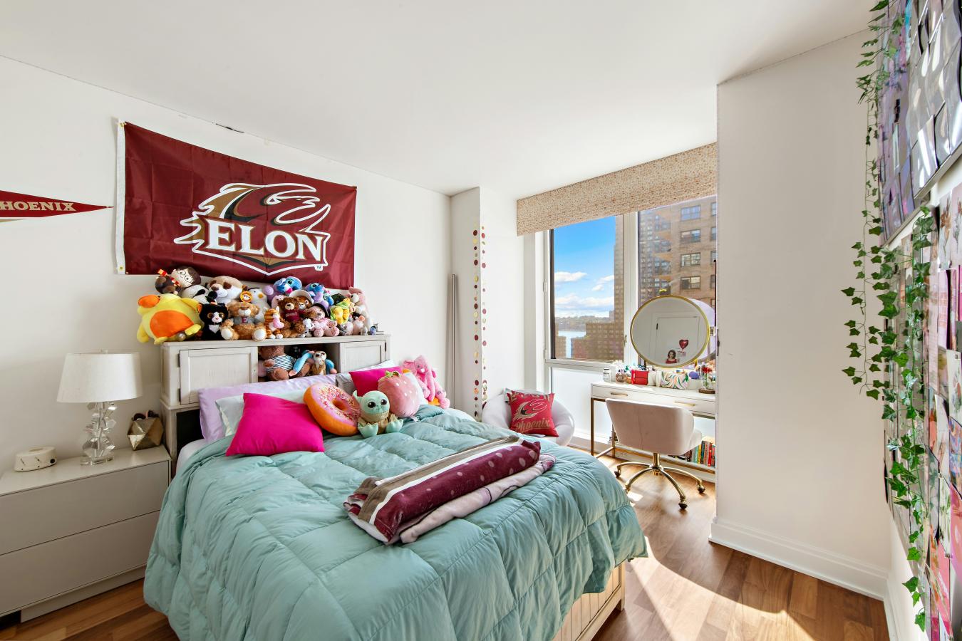 New York, New York, 10023, United States, 3 Bedrooms Bedrooms, ,2 BathroomsBathrooms,Residential,For Sale,2044892