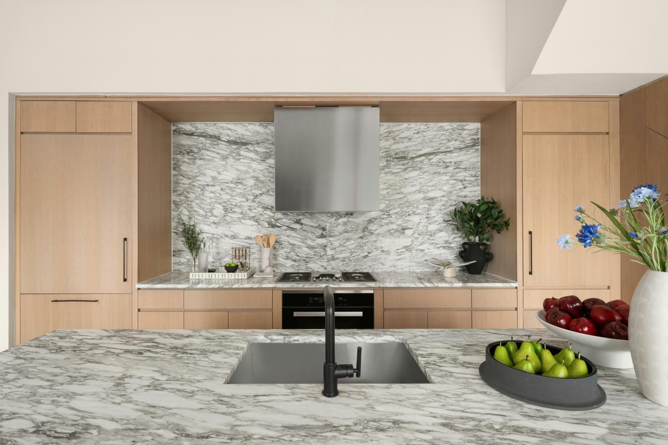 Chelsea, New York, 10001, United States, 2 Bedrooms Bedrooms, ,2 BathroomsBathrooms,Residential,For Sale,2044893