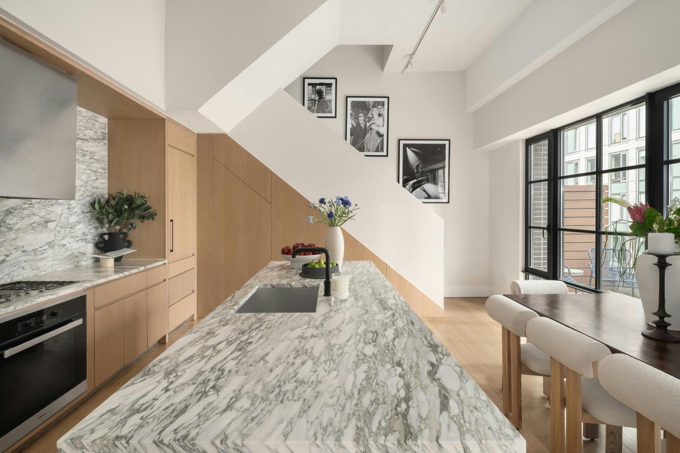 Chelsea, New York, 10001, United States, 2 Bedrooms Bedrooms, ,2 BathroomsBathrooms,Residential,For Sale,2044893