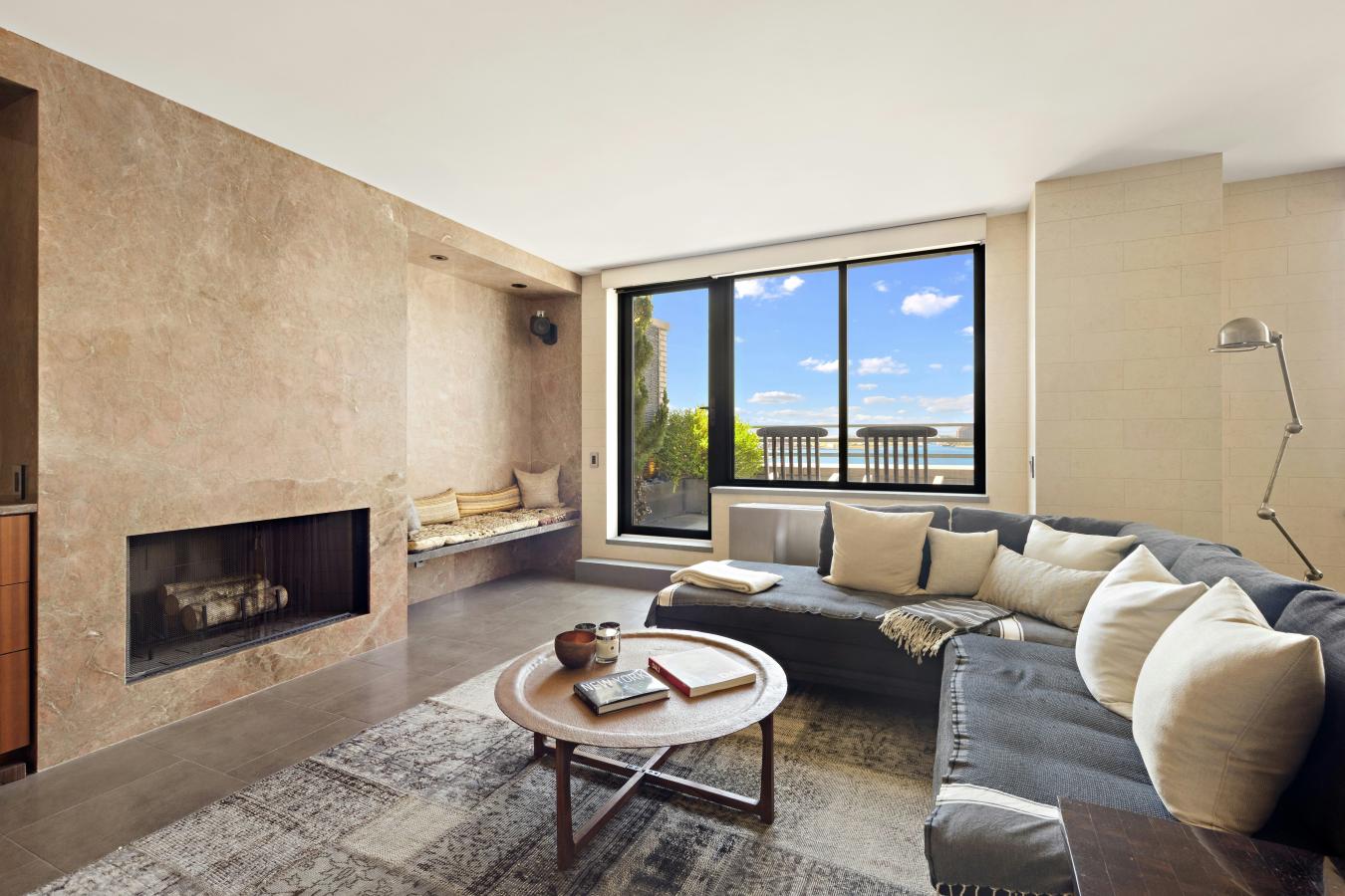Battery Park City, New York, 10280, United States, 2 Bedrooms Bedrooms, ,2 BathroomsBathrooms,Residential,For Sale,2044889