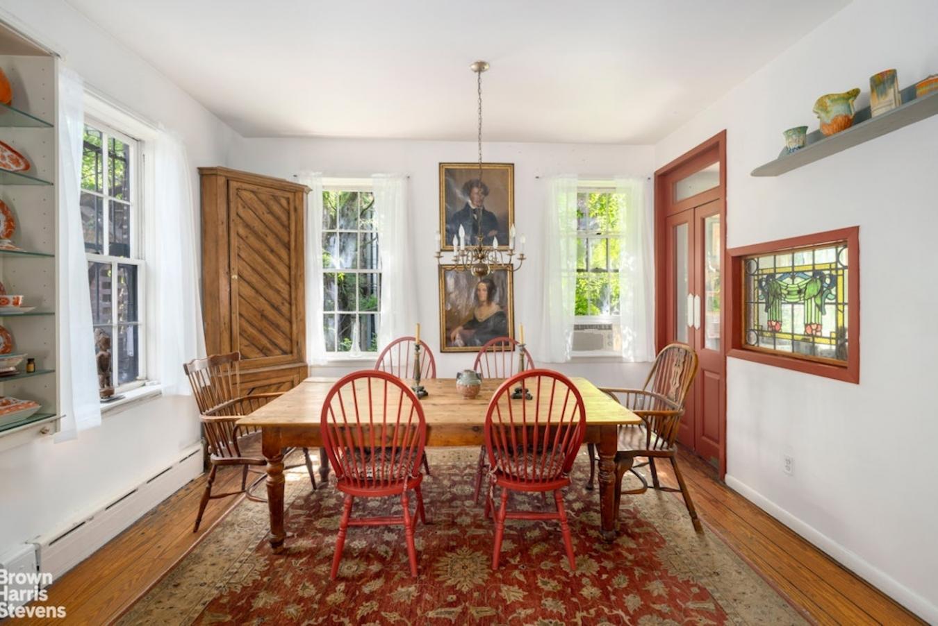New York, New York, 10036, United States, 3 Bedrooms Bedrooms, ,3 BathroomsBathrooms,Residential,For Sale,2044891