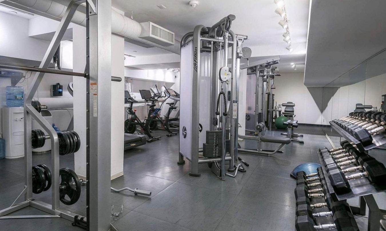 Chelsea, New York, 10011, United States, 1 Bedroom Bedrooms, ,2 BathroomsBathrooms,Residential,For Sale,2044885