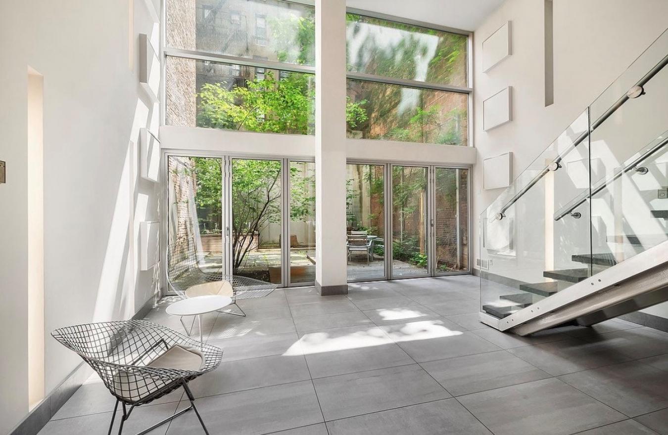 Chelsea, New York, 10011, United States, 1 Bedroom Bedrooms, ,2 BathroomsBathrooms,Residential,For Sale,2044885